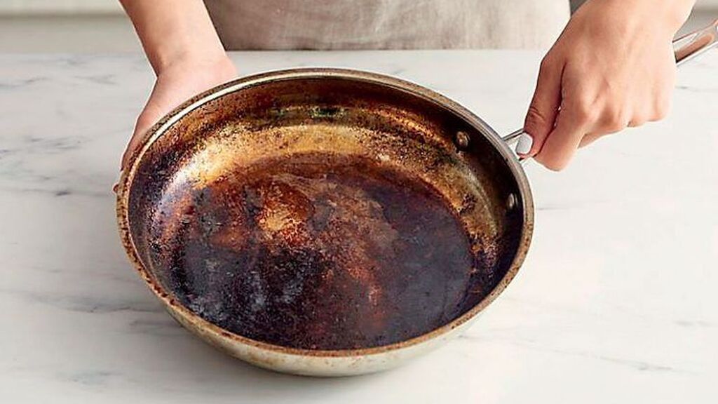Cómo limpiar las ollas quemadas